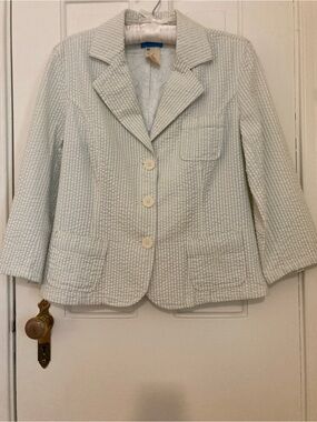 Lightweight seersucker jacket